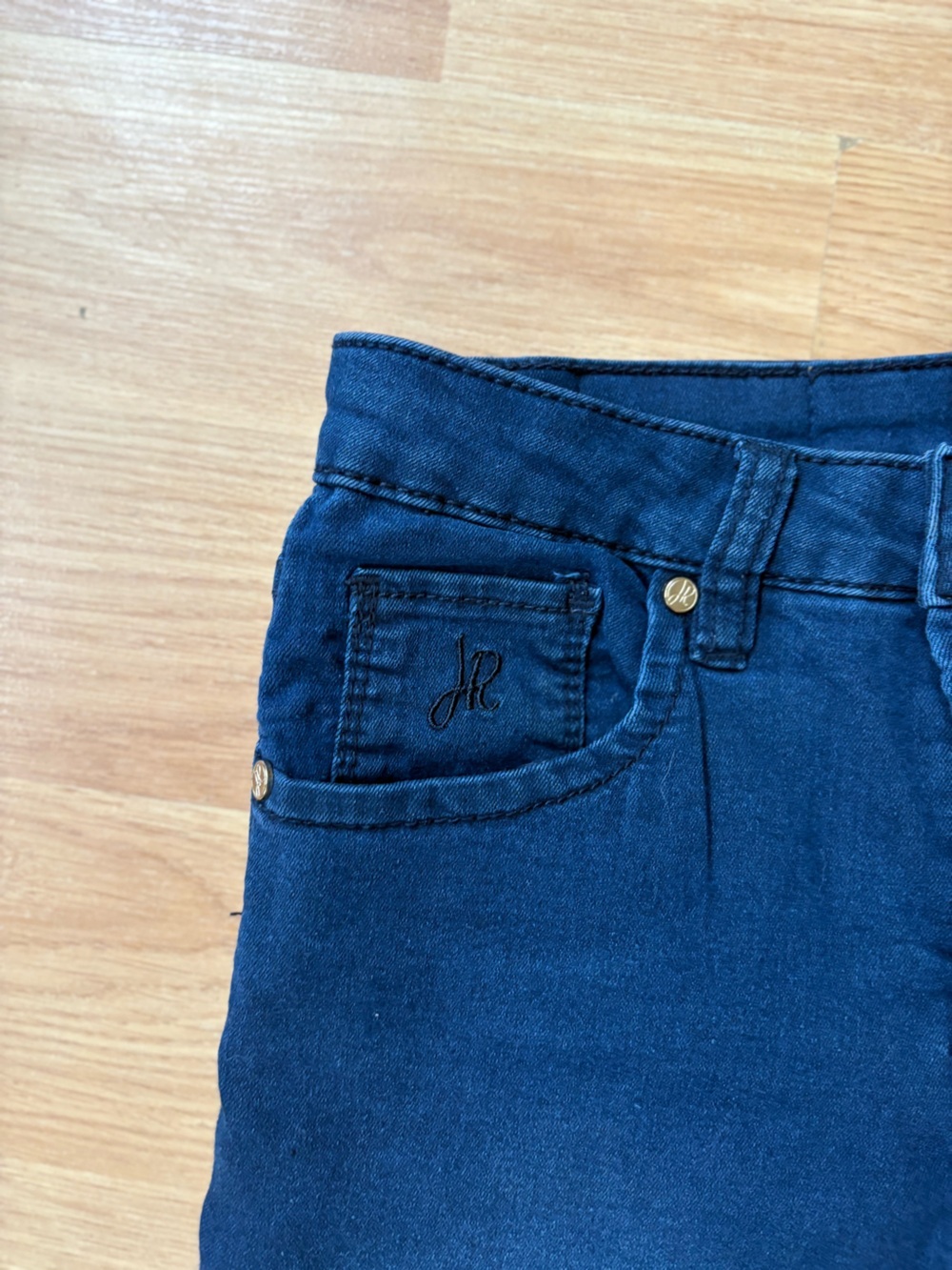 Joseph Ribkoff Navy Jeans with Metallic Floral Embroidery Sz 8 - Picture 3 of 9